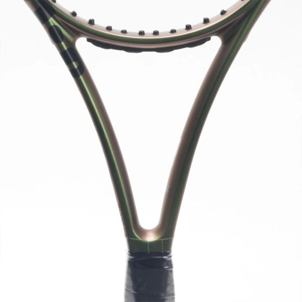 vot-tennis-wilson-blade-100l-v8-WR078910U-3